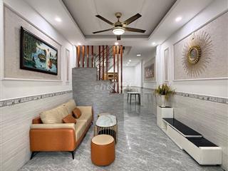 Bán nhà Gò Vấp, hẻm xe hơi Quang Trung, gần Vincom, 45M2, 5.5 tỷ TL