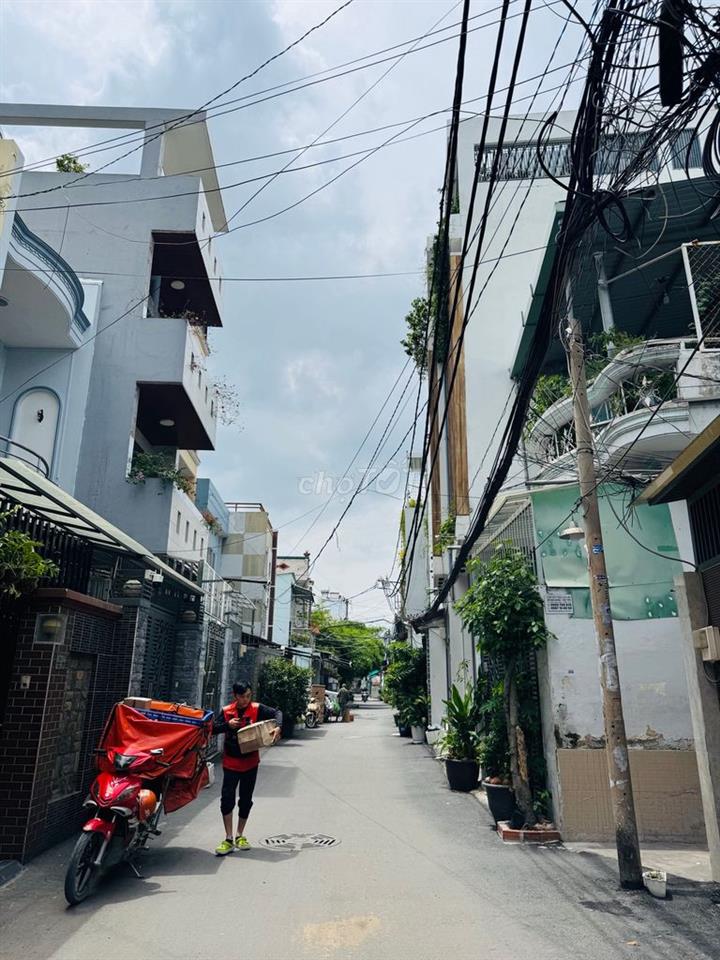 Bán nhà Gò Vấp, hẻm xe hơi Quang Trung, gần Vincom, 45M2, 5.5 tỷ TL