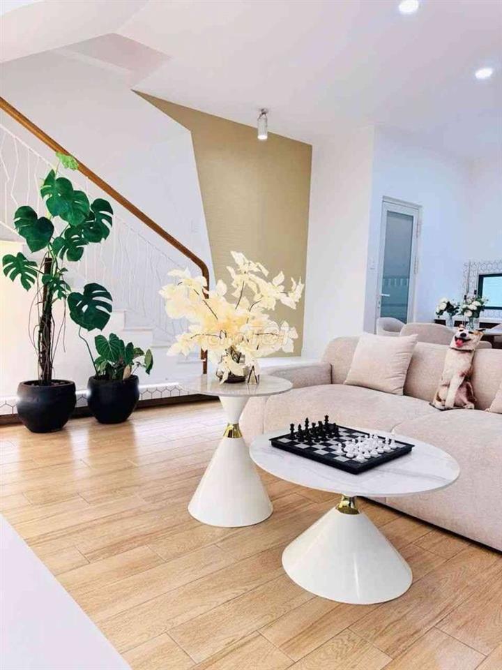 Bán nhà đẹp ngay Nguyễn Thái Sơn, chợ Gò Vấp, ĐHCN4 , ~40M2, 5.x tỷ TL