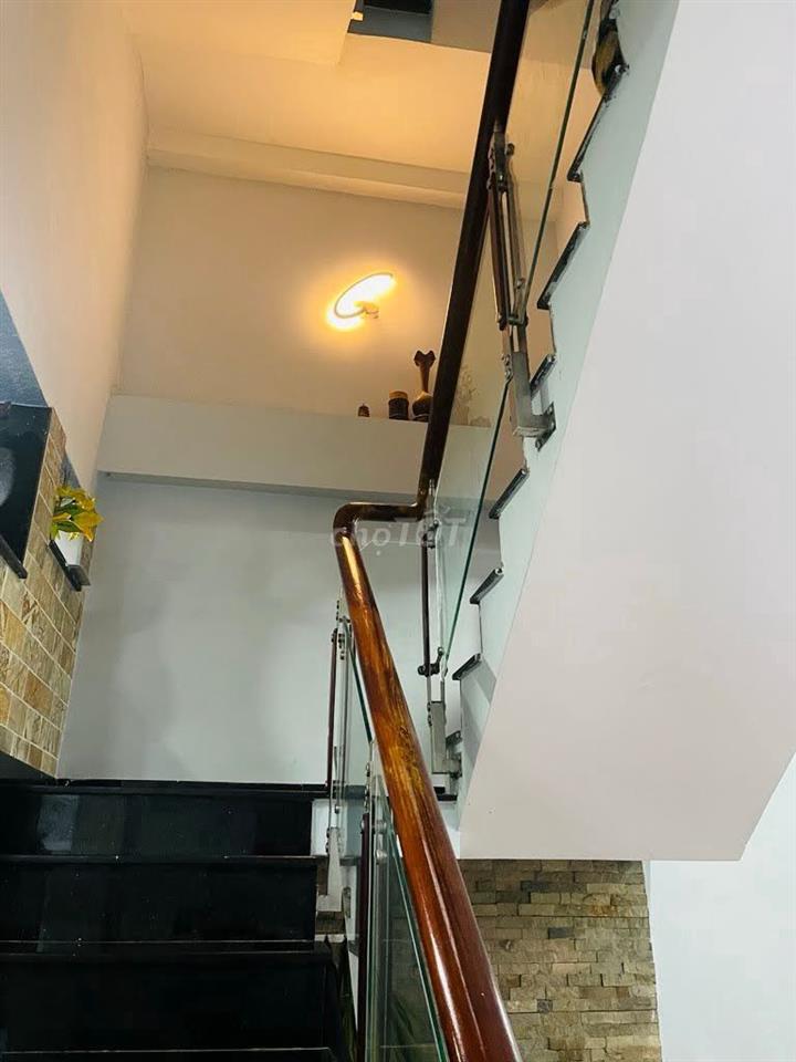 Bán nhà hẻm xe hơi Phạm Văn Đồng, giáp Bình Thạnh, Phú Nhuận, 80M2, 9t