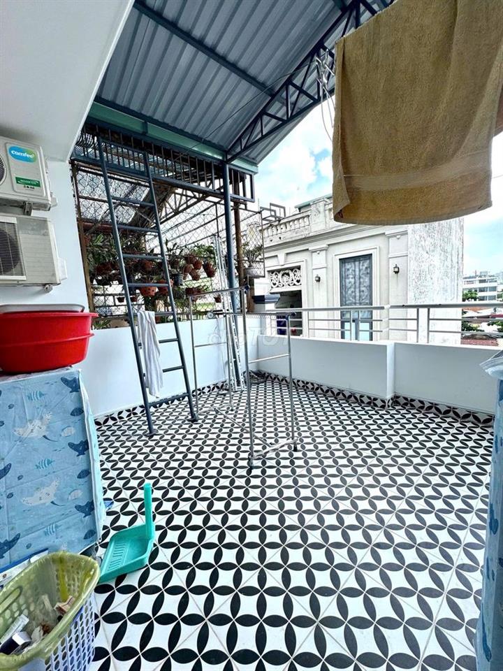 Bán nhà đẹp 4 tầng hẻm xe hơi Dương Quảng Hàm Gò Vấp 45M2, 6.5 tỷ TL
