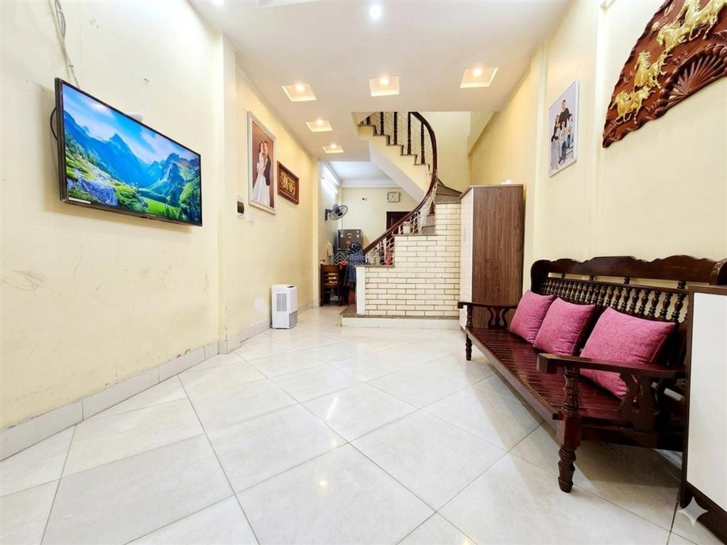 Chỉ hơn 6tỷ sở hữu nhà dân xây định công  4 ngủ  ngõ nông 80m ra ô tô