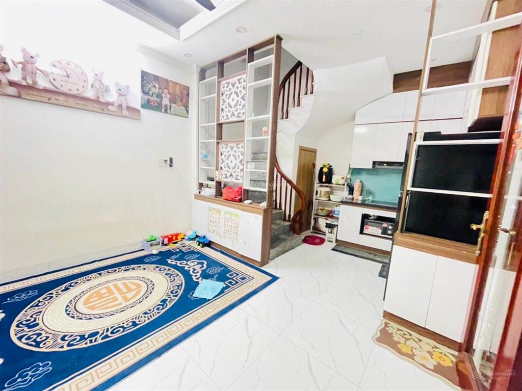 Không có căn thứ 2  định công, hoàng mai 32m25 tầng  nhỉnh 8 tỷ sát vành đai 2,530m ra mặt phố