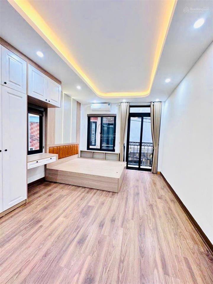 Lê trọng tấn định công 5 tầng  mới kính koong  lô góc  2 thoáng  50m ra chợ gần đường vđ 2.5