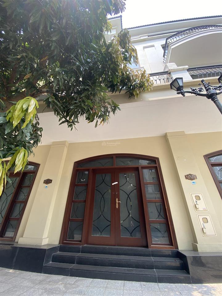 Chính chủ bán nhà phân lô chà là 7 vinhomes ocp2  diện tích 65m2 * 5 tầng. giá 9.7 tỷ (có tl)