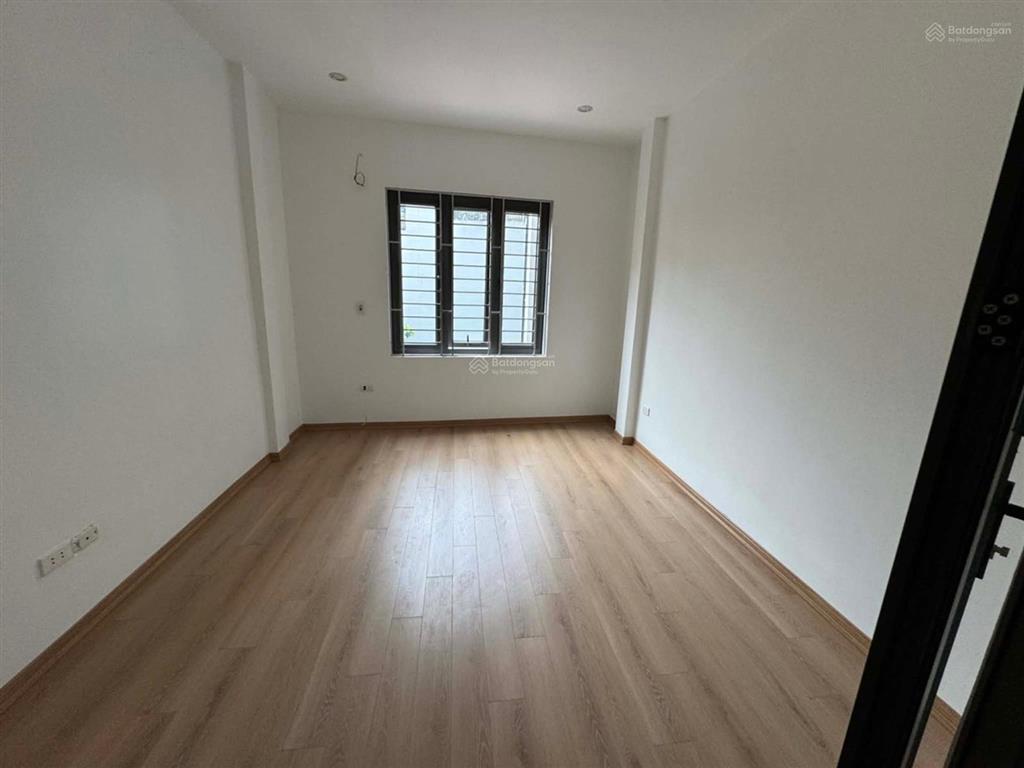 Tặng nội thất  nhà 5 tầng 42m2 chỉ 11,8 tỷ(có tl) phần lô ô tô ngõ thông  kinh doanh 