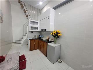 Chính chủ bán nhà ngõ văn chươngđống đa xây 4 tầng * 18m2 chỉ 4,5 tỷ (có tl)
trung tâm hn
