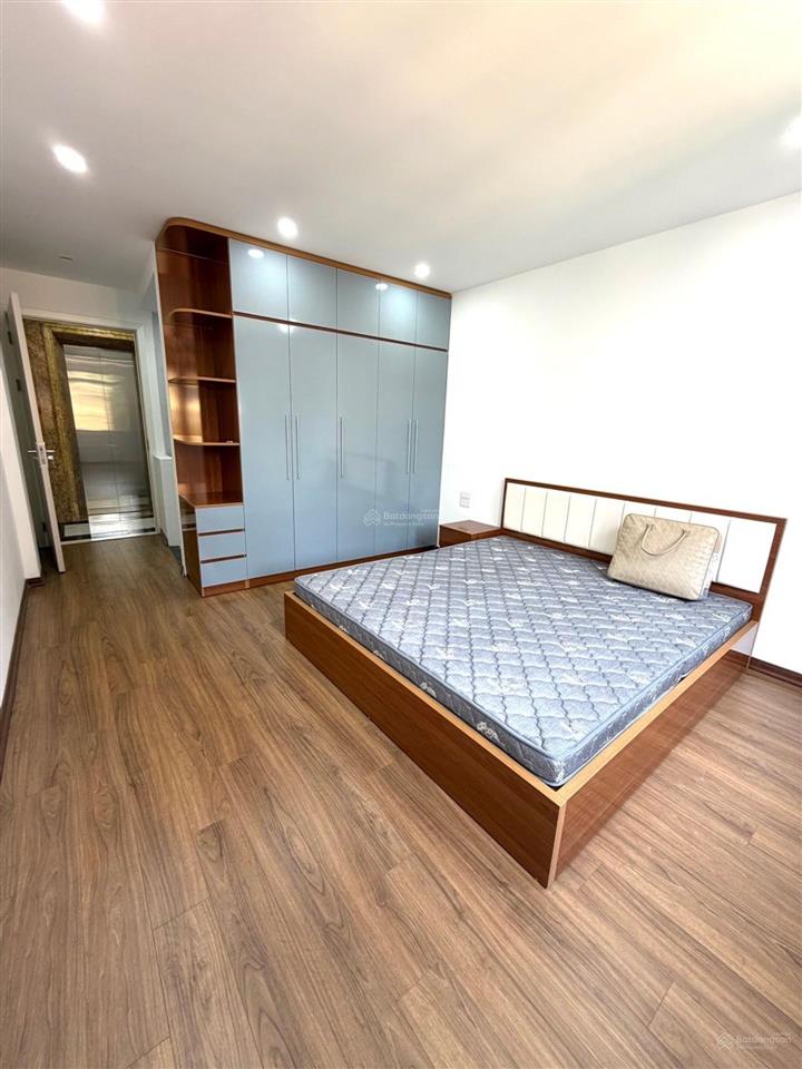 Vài bước ra hồ  nhà mới 6 tầng thang máy full nội thất cao cấp  hưởng trọn tiện ích kđt linh đàm