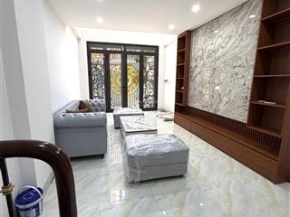 Vài bước ra hồ  nhà mới 6 tầng thang máy full nội thất cao cấp  hưởng trọn tiện ích kđt linh đàm