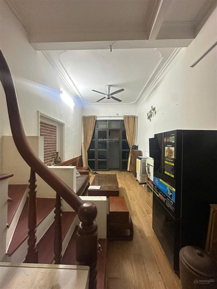 Nhà  phố dương văn bé  trung tâm hai bà trưng  ko quy hoạch  tiện các ngả  sách valy về ở