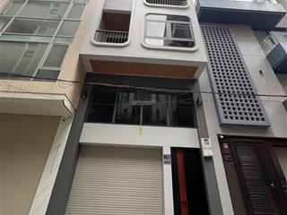 Bán phân lô  ô tô trần duy hưng  65m2  mt 4,2m, giá 31,4 tỷ  8 tầng  thang máy  kinh doanh