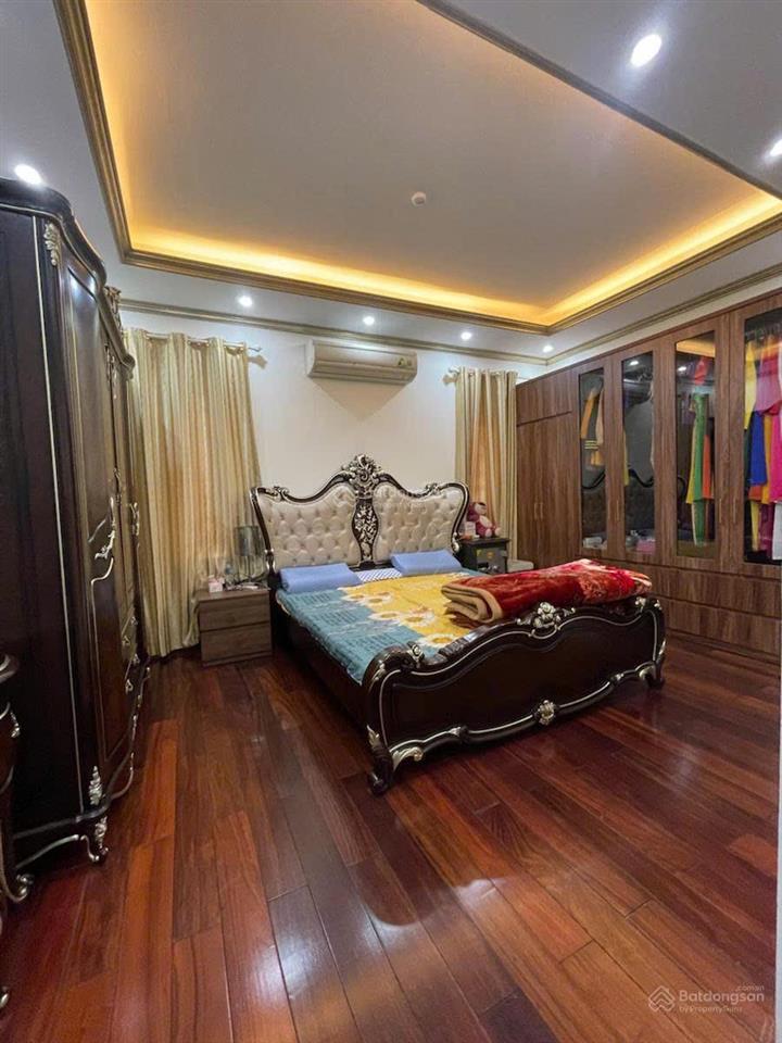 Bán nhà chùa bộc ô tô qua nhà  100m2  lô góc dòng tiền 80tr/tháng,giá36 tỷ vừa ở + kinh doanh