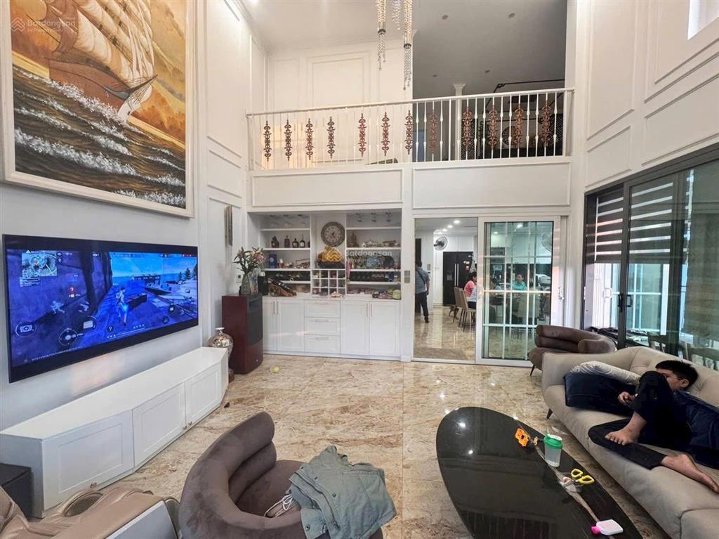 Lk lô góc kđt văn quán 80m2 mt khủng 18m  giá 32 tỷ tặng full nội thất 7 tỷ!