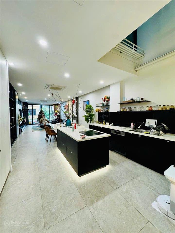 Lk mặt phố yên phúc  kđt văn quán91.2m2 , mt4,5m, giá  42tỷthang máy  bể cá koi  vườn bbq !