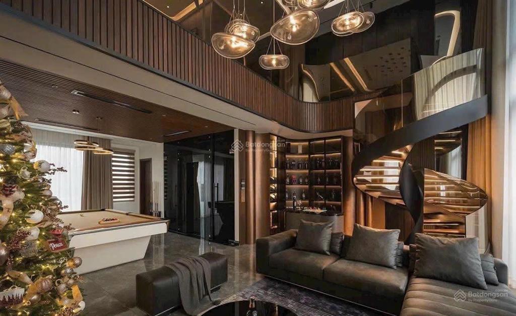 Toà nhà tô vĩnh diện  81m2, mt 8.1m  giá 44,5 tỷ  hai mặt ngõ  thang máy  kinh doanh