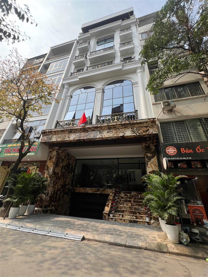 Mặt phố khúc thừa dụ 174m2 mt7,8m, giá 165tỷ thang máy dòng tiền 3 tỷ/ năm tiềm năng tăng giá