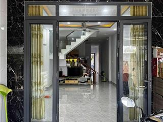 Nhà đẹp ngay trần hưng đạo, dĩ an sân xe hơi chỉ 4 tỷ 150 triệu
