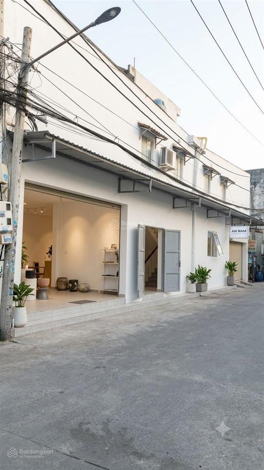 Nhà lô góc 3 mặt tiền nguyễn tri phương dĩ an, dòng tiền 10 triệu/tháng