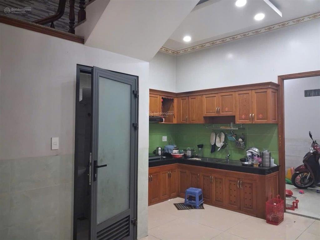 Nhà góc 4 tầng không gian sống đẳng cấp giữa trung tâm, cơ hội không nhiều!