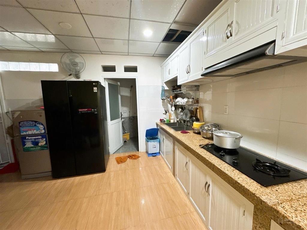 Mặt tiền nguyễn tri phương  vừa ở vừa kinh doanh  110m ngang 6m