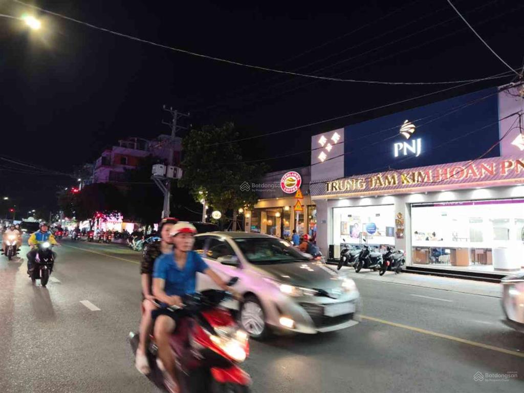 Mặt tiền kinh doanh đường nguyễn an ninh, dĩ an giảm 1,1 tỷ, còn 7,9 tỷ!