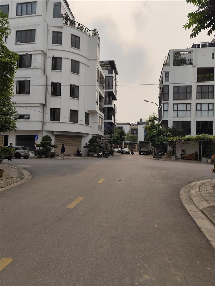 Bán đất tái định cư ngọc thụy 50m², mt 5m giá 16,9 tỷ ôtô tránh kinh doanh .