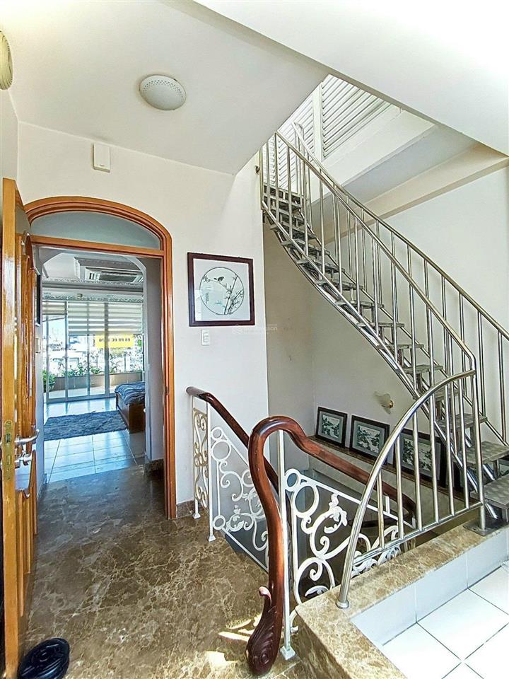 Bán nhà calmette 75.34m²  tòa nhà officetel hầm + 5 tầng  thu 70tr/tháng  quận 1  giá 30 tỷ