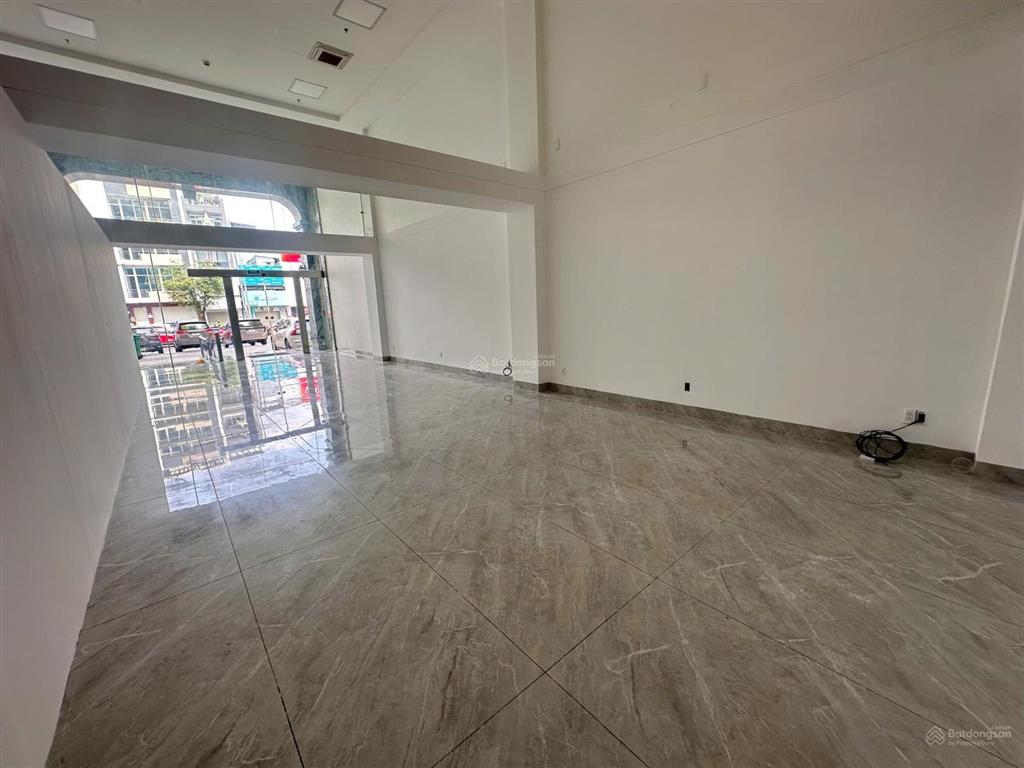 Cho thuê văn phòng đại diện 80 m2 lê văn duyệt bình thạnh cũ