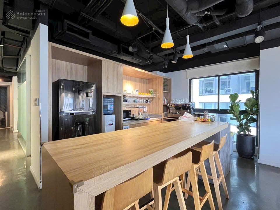 Cho thuê chỗ ngồi làm việc trọn gói sài gòn pear