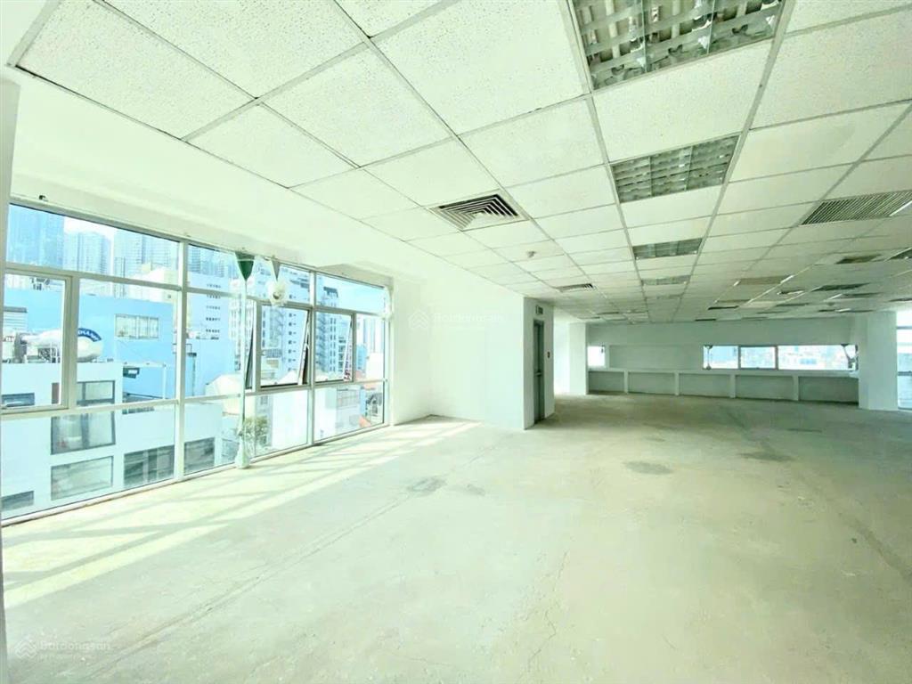 Văn phòng cho thuê 180 m2 ung văn khiêm tân cảng bình thạnh