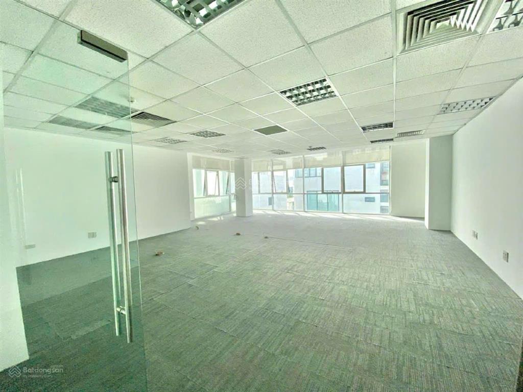 Văn phòng cho thuê 180 m2 ung văn khiêm tân cảng bình thạnh
