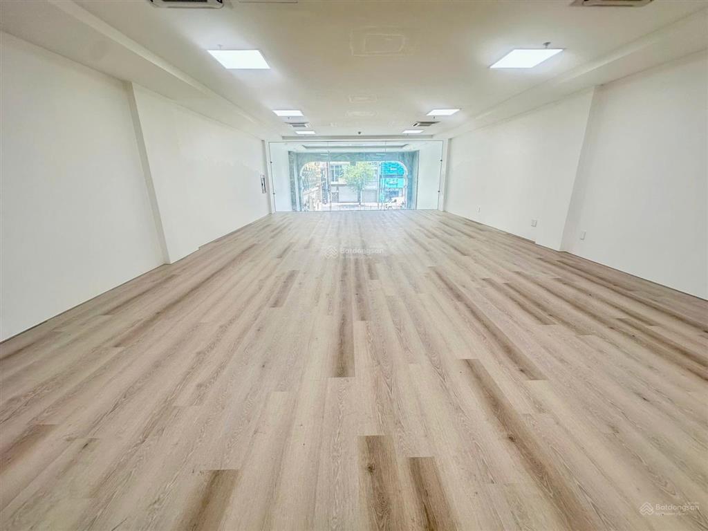 Chính chủ cho thuê mặt bằng văn phòng tòa nhà savista lê văn duyệt