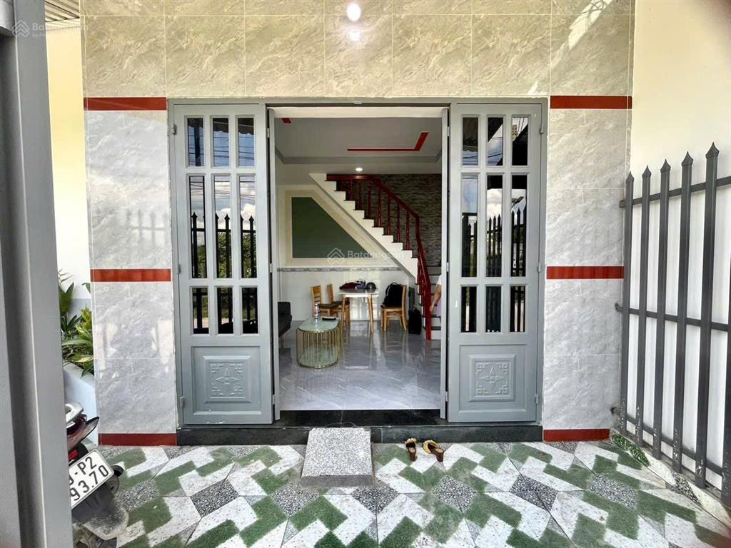 Cần bán gấp căn nhà 1 trệt 1 lầu 2 mặt tiền kinh doanh