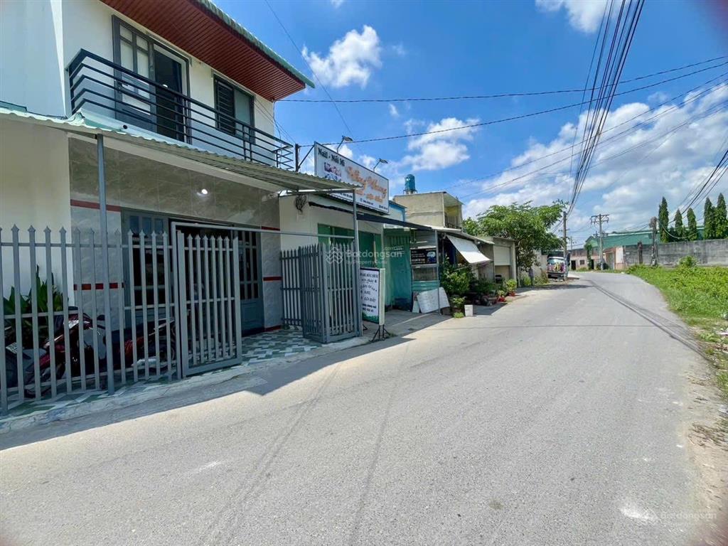 Cần bán gấp căn nhà 1 trệt 1 lầu 2 mặt tiền kinh doanh