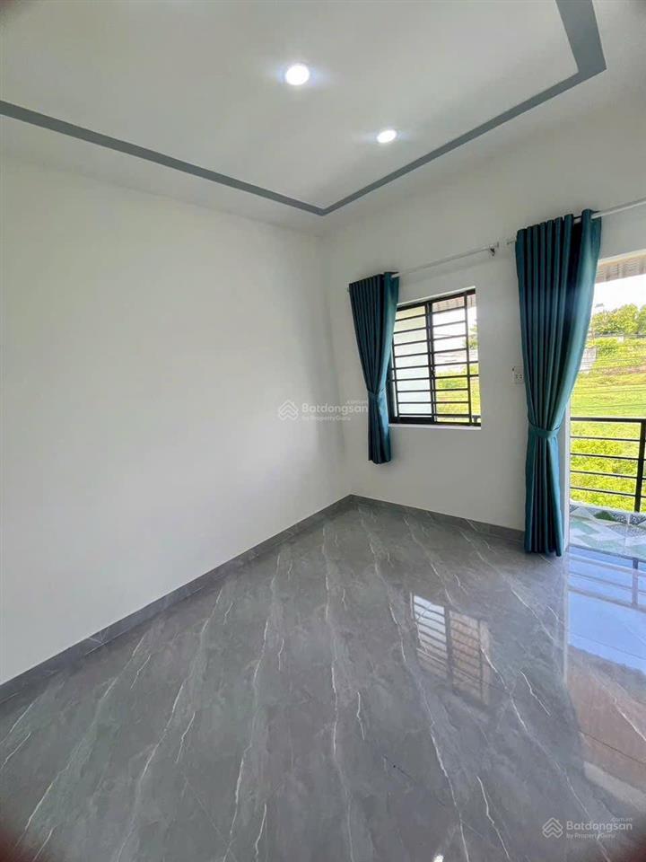 Cần bán gấp căn nhà 1 trệt 1 lầu 2 mặt tiền kinh doanh