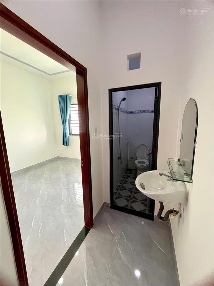 Cần bán gấp căn nhà 1 trệt 1 lầu 2 mặt tiền kinh doanh