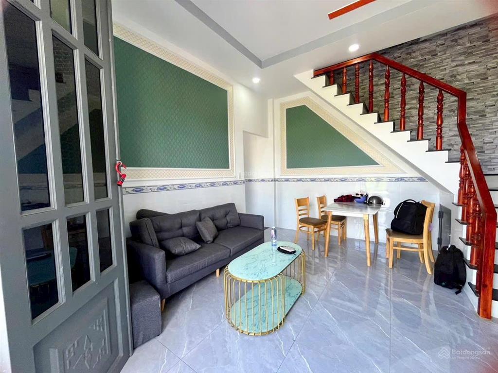 Cần bán gấp căn nhà 1 trệt 1 lầu 2 mặt tiền kinh doanh