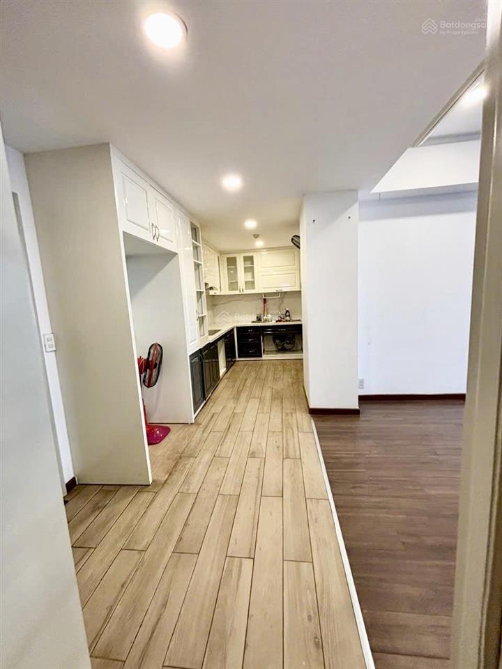 Chính chủ gửi bán ch parcspring 3pn2wc 91m2 giá từ 5.6  5.750 tỷ. sổ hồng riêng công chứng ngay