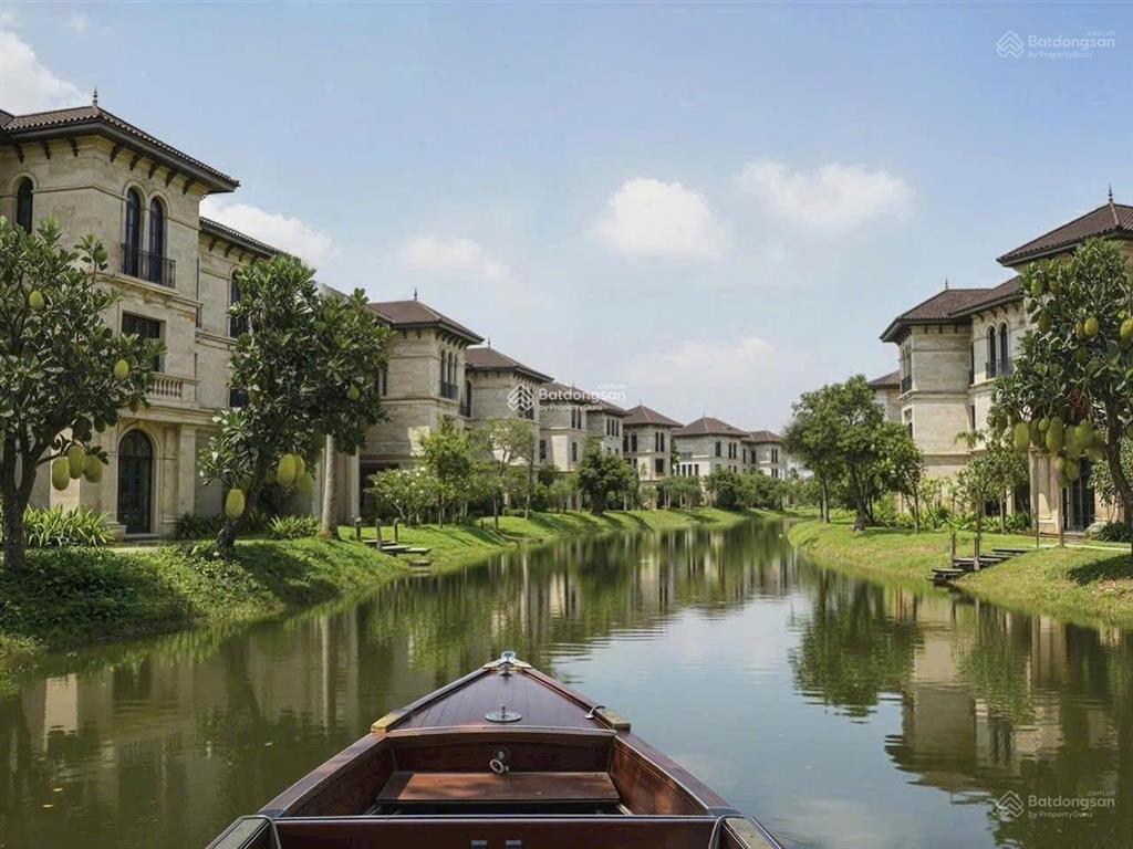 Gấp!!!biệt thự đơn lập vip 4 mặt tiền alluvia city  mặt sau có sông như vinhomes riverside