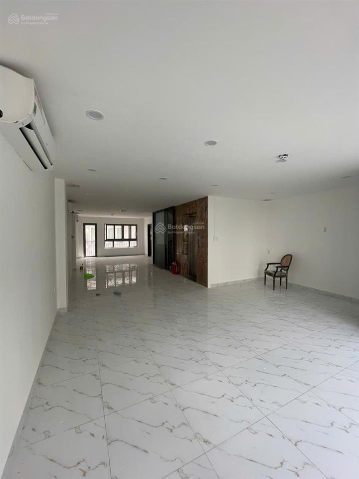 Cho thuê nhà phố hưng gia 6x18,5m. hầm + trệt + lửng + 3 lầu + sân thượng, thang máy