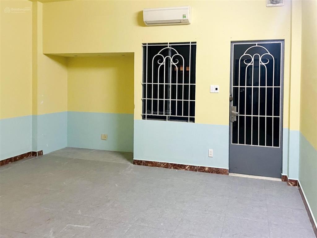 Nhà mtkd ngay nguyễn oanh phan văn trị  dt 5x20m  2 tầng, giá 15,5 tỷ tl