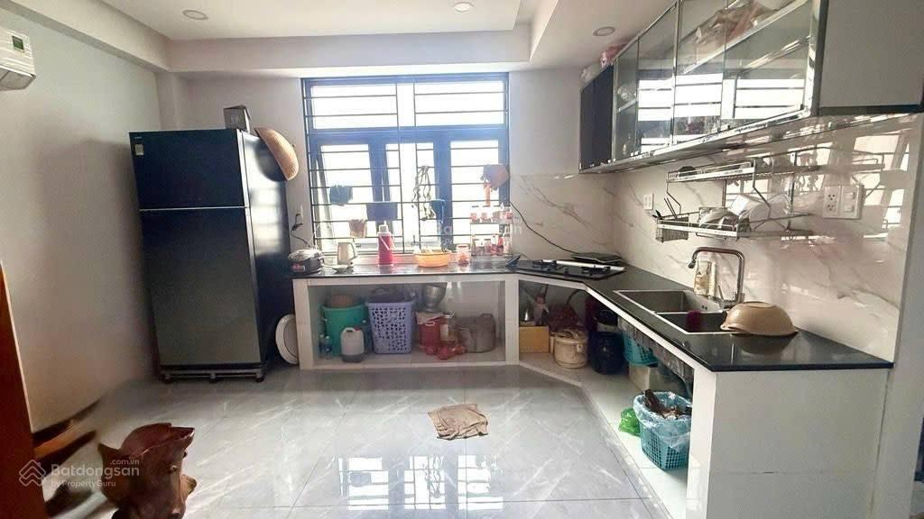 Đối diện cityland lotte mart p. 16 gò vấp. dt 5.8x12m, 4 tầng. giá 10 tỷ