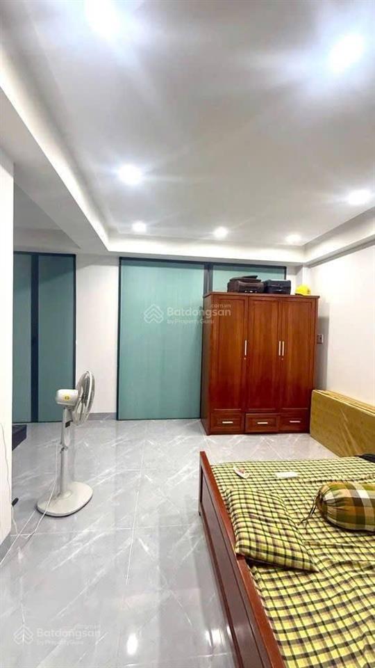 Đối diện cityland lotte mart p. 16 gò vấp. dt 5.8x12m, 4 tầng. giá 10 tỷ