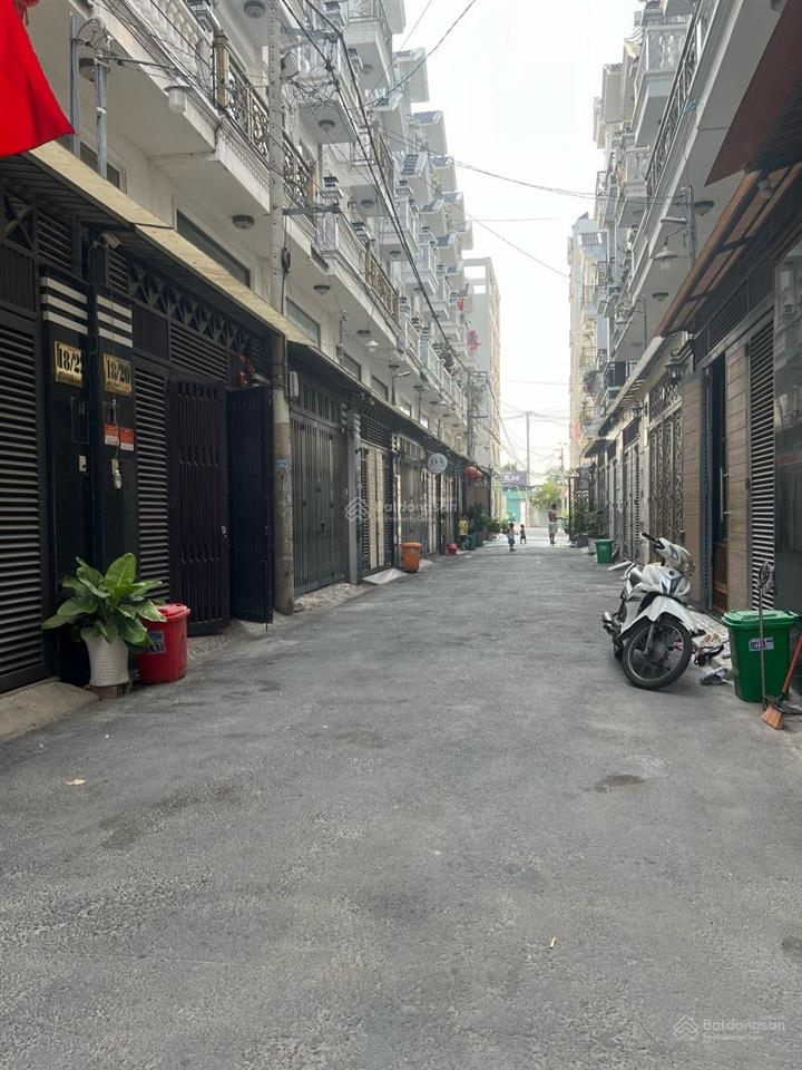 Nhà 1 sẹc nguyễn văn dung p6 gò vấp, 4x15m, 4 tầng thang máy. giá 10.x tỷ