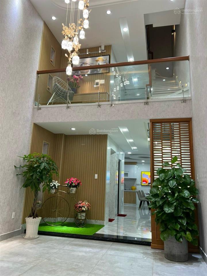 Nhà 1 sẹc nguyễn văn dung p6 gò vấp, 4x15m, 4 tầng thang máy. giá 10.x tỷ