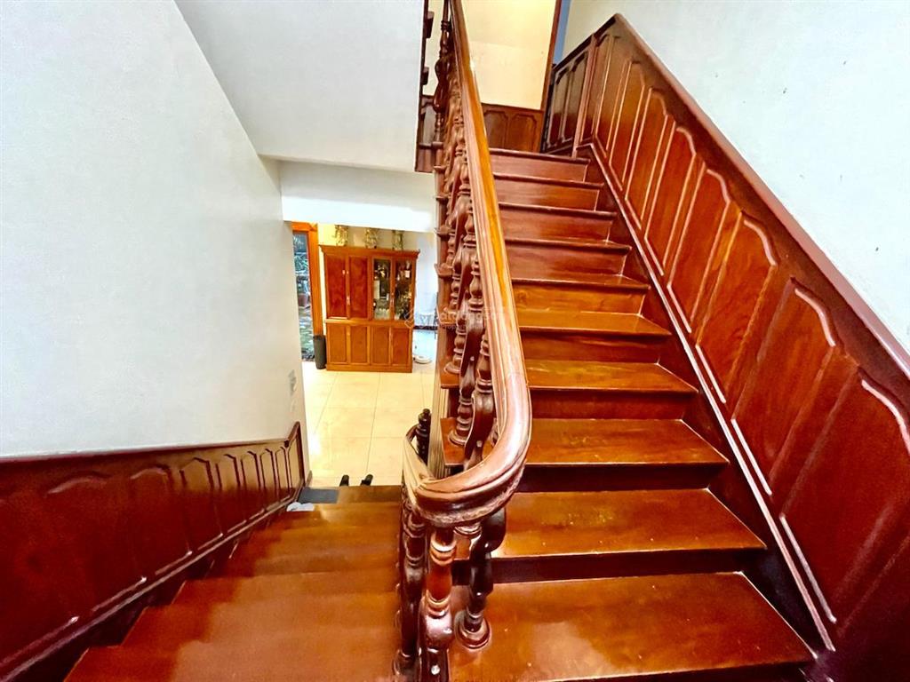 Bán nhà mặt phố trấn vũ ba đình 128m2 x 6 tầng x mt 6.6m  88 tỷ kinh doanh, vỉa hè. 0368 176 ***