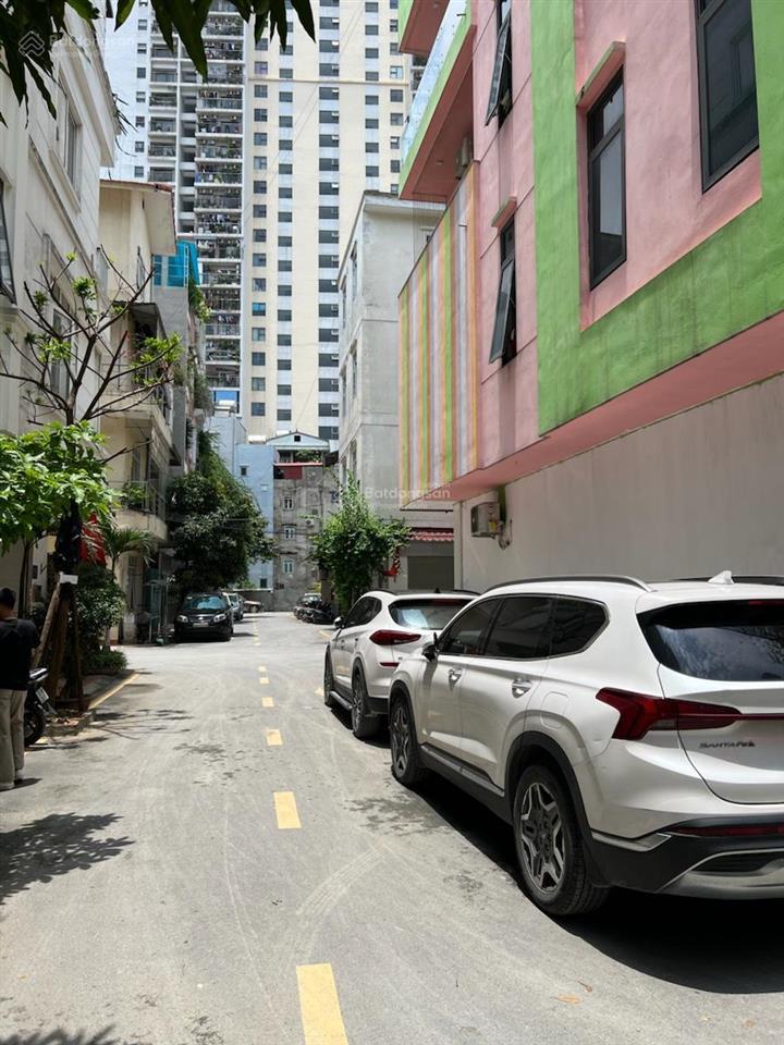 Bán nhà chùa láng đống đa 45m2, 6 tầng, mt 5.5m, 14.6 tỷ gara ô tô lô góc! 0368 176 ***