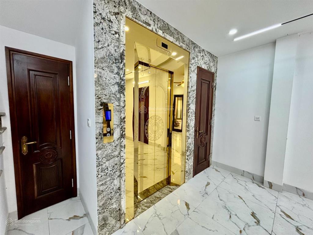 Bán nhà 1150 láng đống đa phân lô ô tô tránh 44m2, 6 tầng, mt 5m  14.5 tỷ thông sàn thang máy