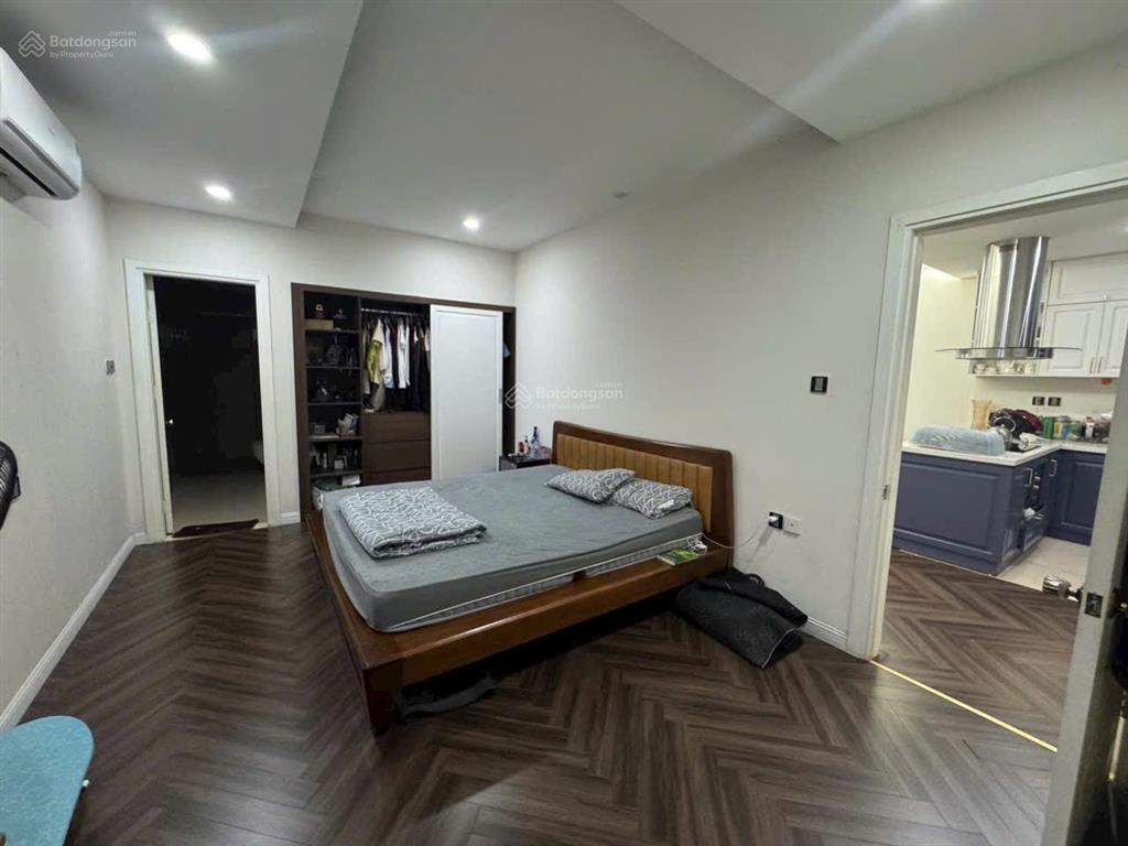 Bán nhà ngõ 55 huỳnh thúc kháng đống đa 59m2, phân lô ô tô 16.4 tỷ, 2 thoáng.  0368 176 ***
