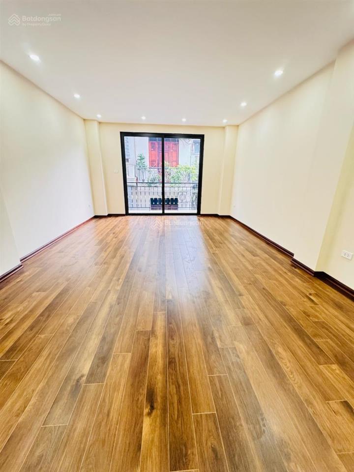 Bán nhà đống đa 45m2, 6 tầng, mt 5.4m, 14.6 tỷ gara ô tô lô góc thang máy  0368 176 ***